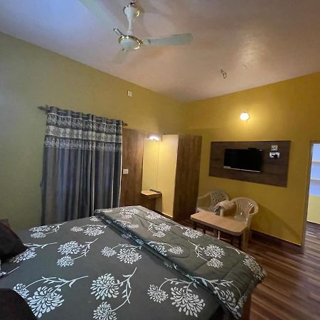 Hotel Lake Queen Rambha 외부 사진
