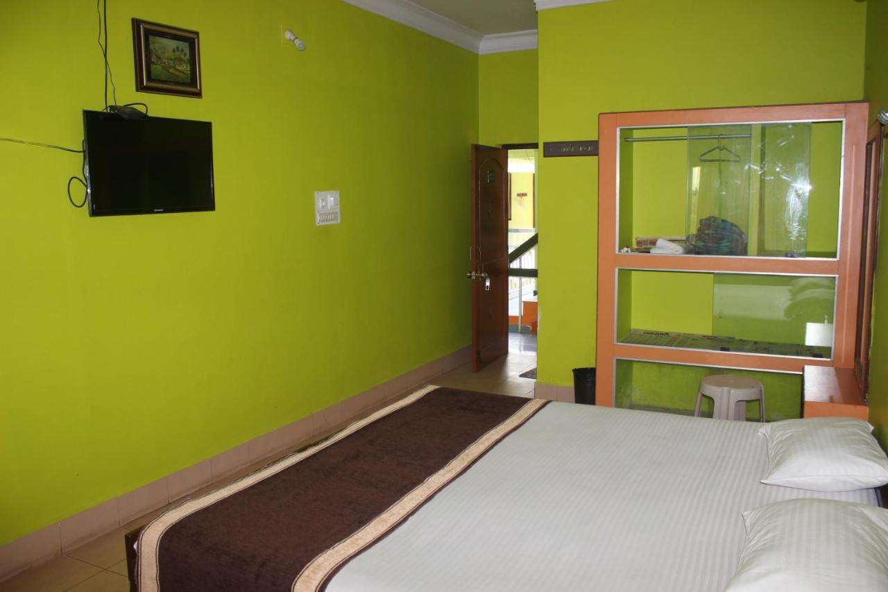 Hotel Lake Queen Rambha 외부 사진