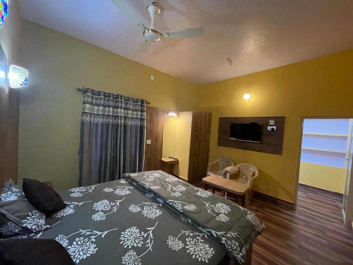 Hotel Lake Queen Rambha 외부 사진
